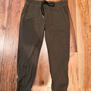 Zyia Women’s Jogger Pant
